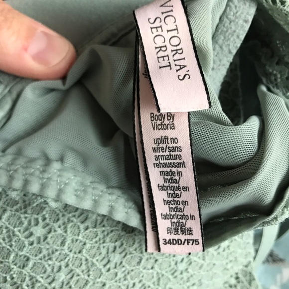 Body by Victoria lace overlay uplift no wire bra - Picture 3 of 5